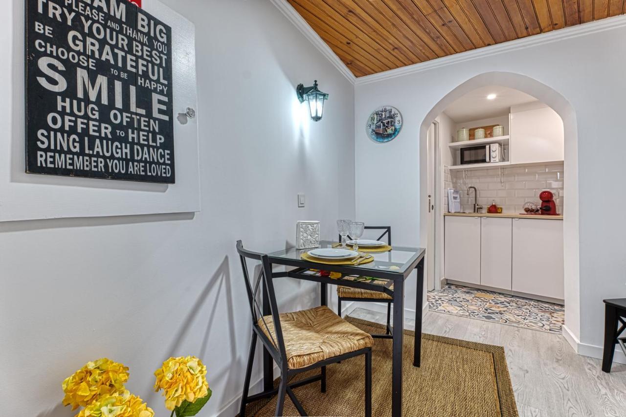 Alfama Rose Apartment Лісабон Екстер'єр фото